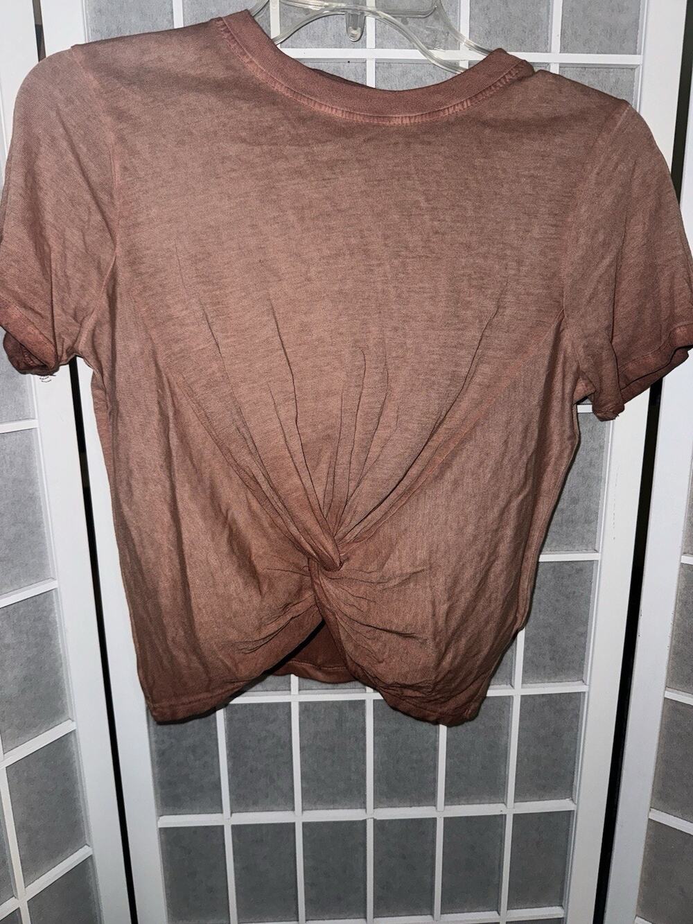 NWT~MONO B Woman's MEDIUM T-Shirt Short Sleeve Twist Front Stretch